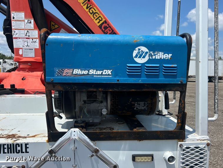 image for item EG0867 2010 Freightliner Business Class M2 crane truck