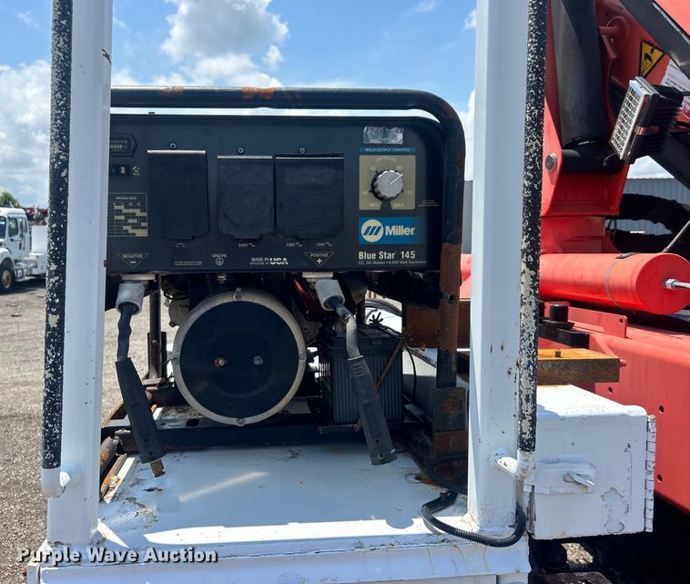 image for item EG0867 2010 Freightliner Business Class M2 crane truck