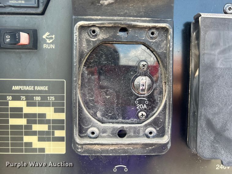 image for item EG0867 2010 Freightliner Business Class M2 crane truck