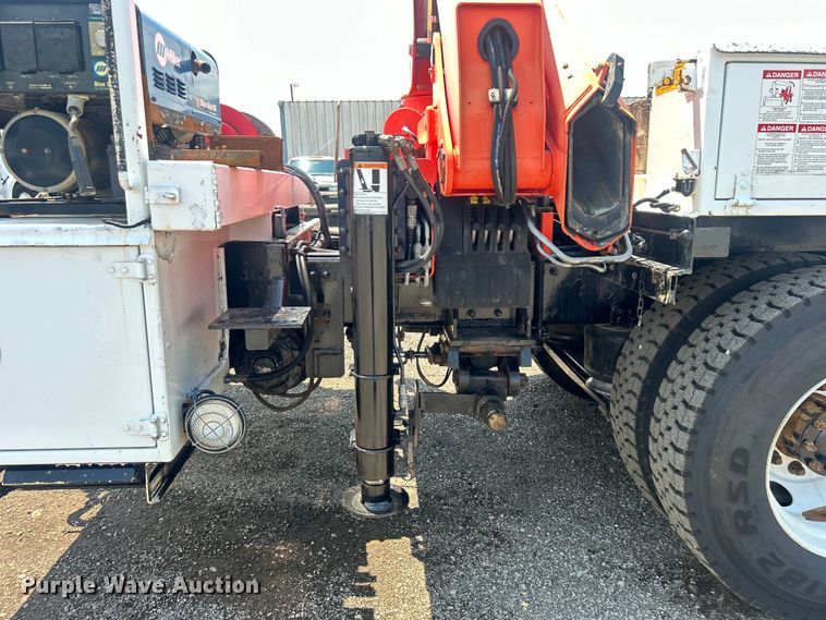 image for item EG0867 2010 Freightliner Business Class M2 crane truck