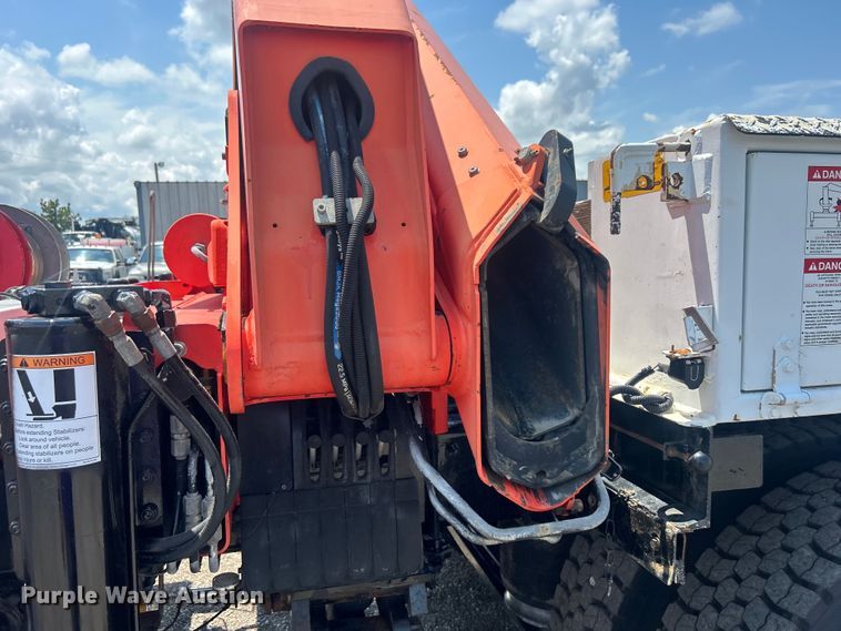 image for item EG0867 2010 Freightliner Business Class M2 crane truck