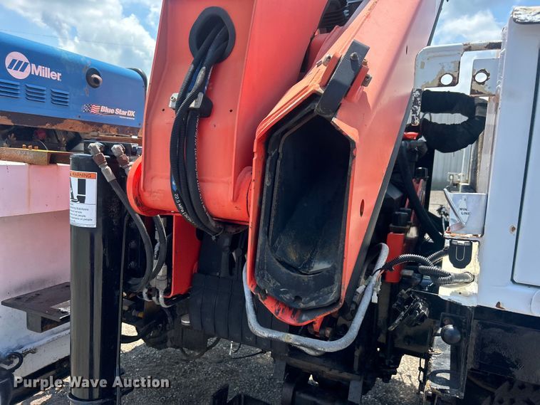 image for item EG0867 2010 Freightliner Business Class M2 crane truck