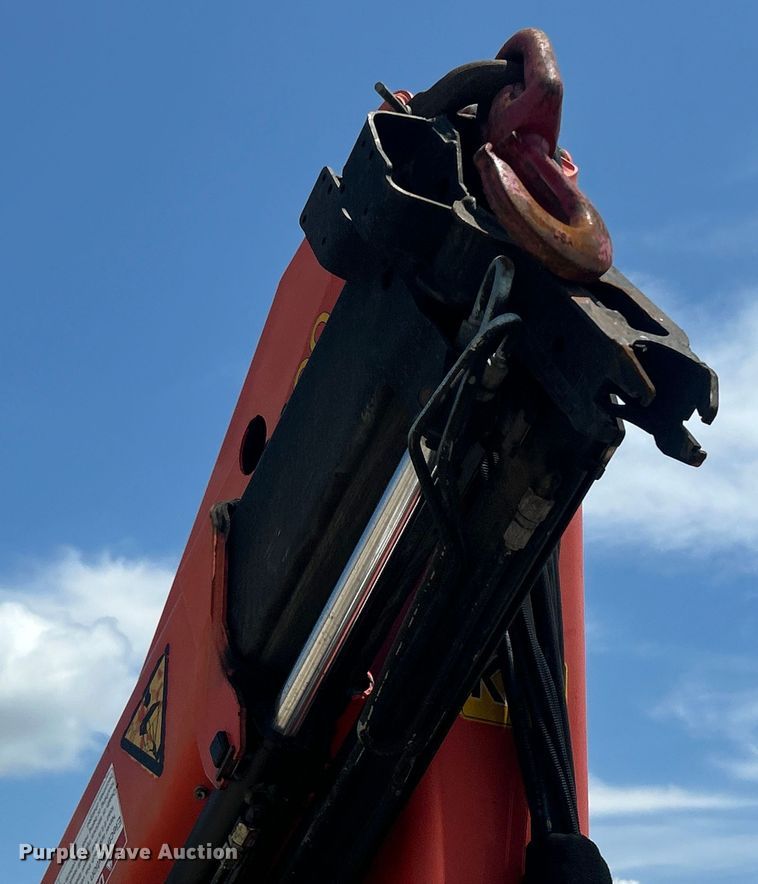 image for item EG0867 2010 Freightliner Business Class M2 crane truck