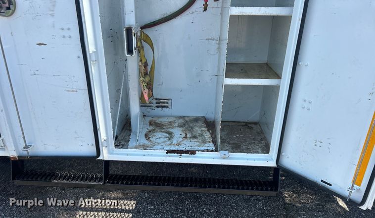 image for item EG0867 2010 Freightliner Business Class M2 crane truck