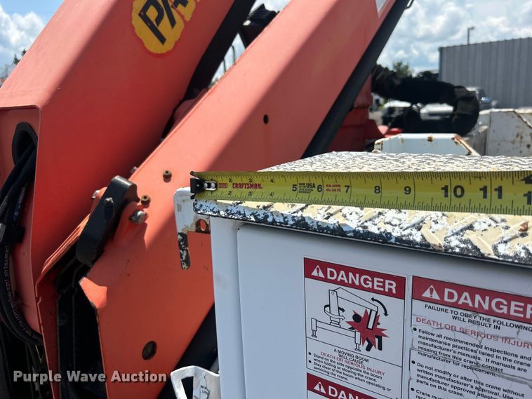 image for item EG0867 2010 Freightliner Business Class M2 crane truck