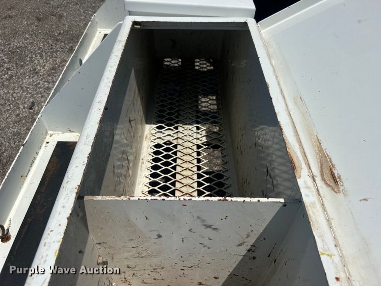 image for item EG0867 2010 Freightliner Business Class M2 crane truck