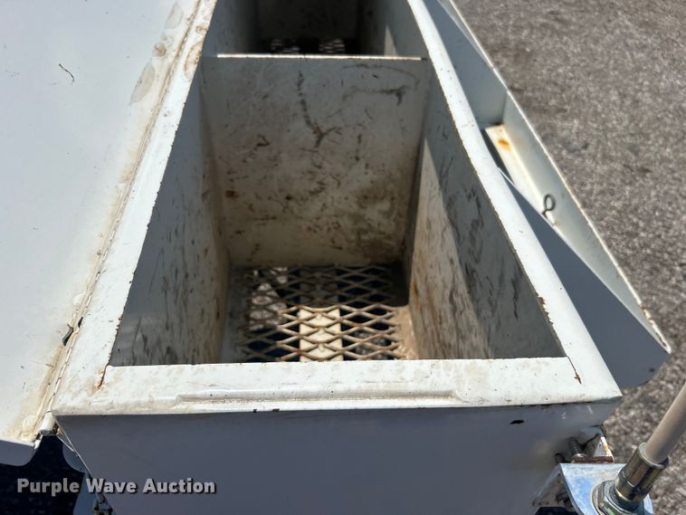 image for item EG0867 2010 Freightliner Business Class M2 crane truck