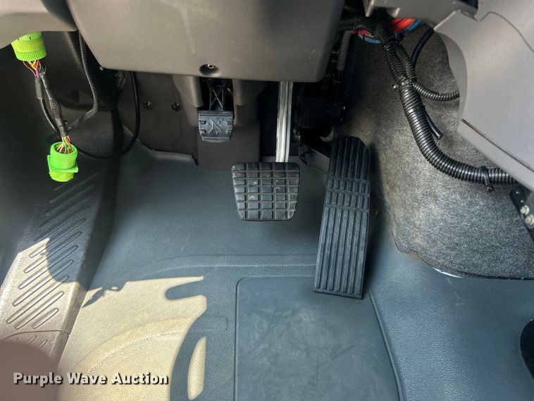 image for item EG0867 2010 Freightliner Business Class M2 crane truck