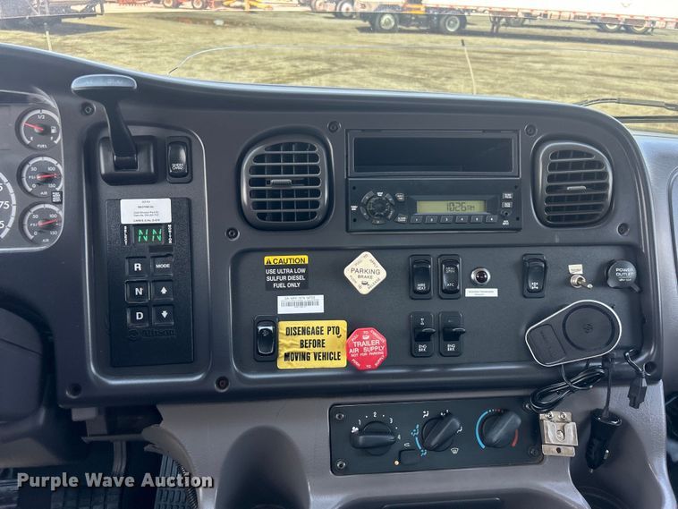 image for item EG0867 2010 Freightliner Business Class M2 crane truck