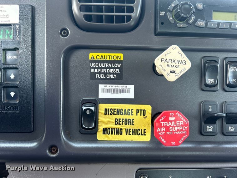 image for item EG0867 2010 Freightliner Business Class M2 crane truck