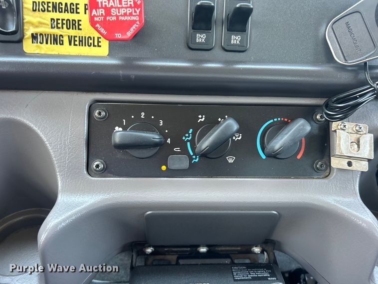 image for item EG0867 2010 Freightliner Business Class M2 crane truck