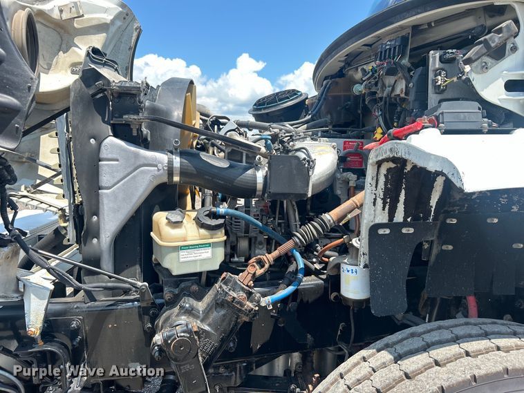 image for item EG0867 2010 Freightliner Business Class M2 crane truck