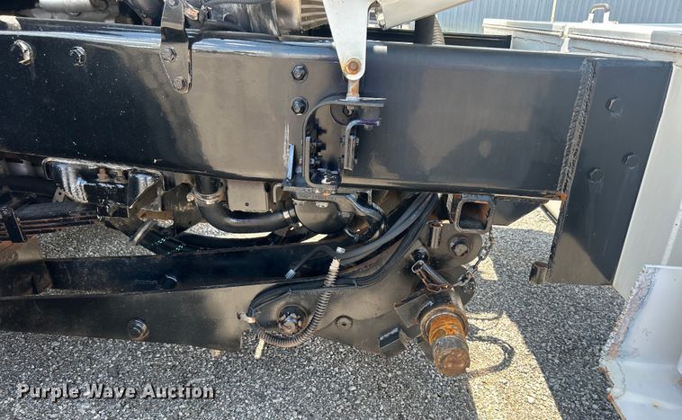 image for item EG0867 2010 Freightliner Business Class M2 crane truck