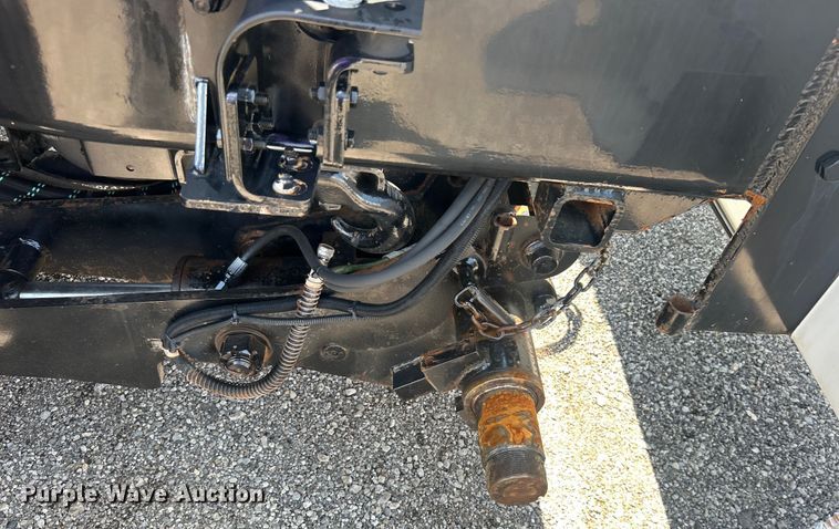 image for item EG0867 2010 Freightliner Business Class M2 crane truck