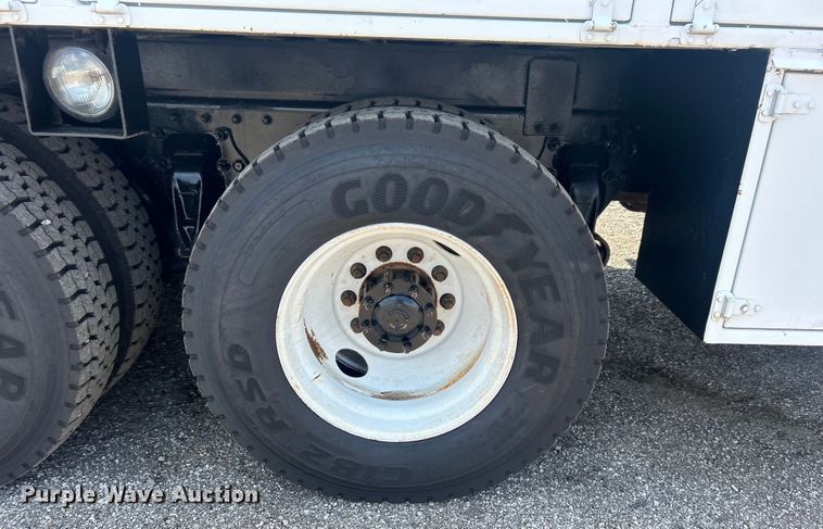 image for item EG0867 2010 Freightliner Business Class M2 crane truck