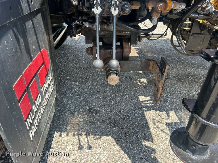 image for item EG0867 2010 Freightliner Business Class M2 crane truck