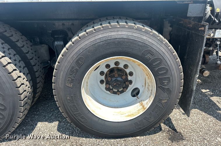 image for item EG0867 2010 Freightliner Business Class M2 crane truck