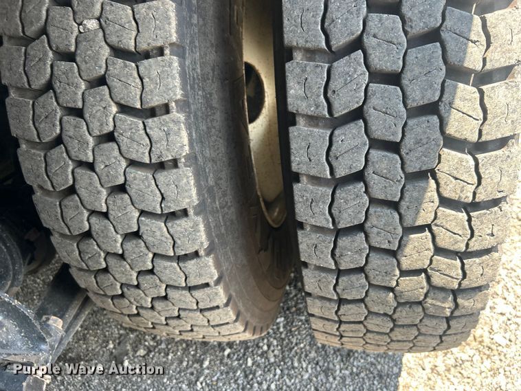 image for item EG0867 2010 Freightliner Business Class M2 crane truck