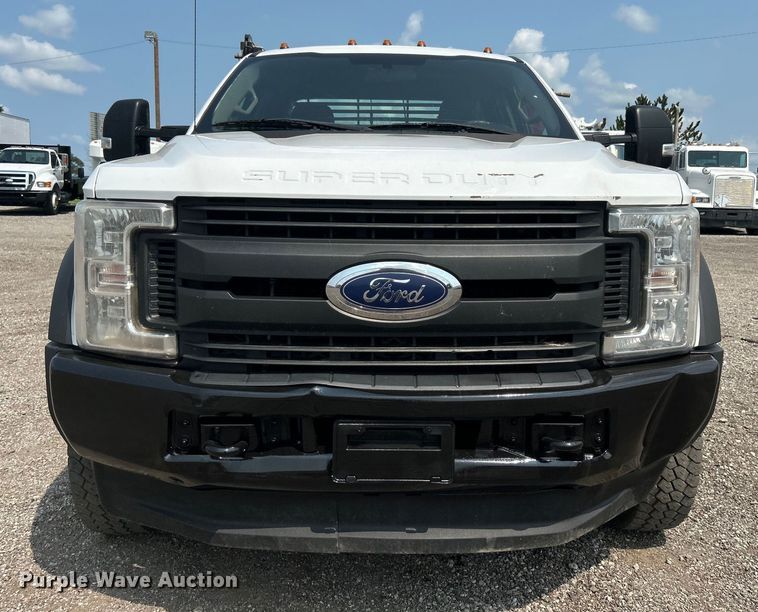 image for item EG0883 2017 Ford F450 Super Duty SuperCab utility / service truck