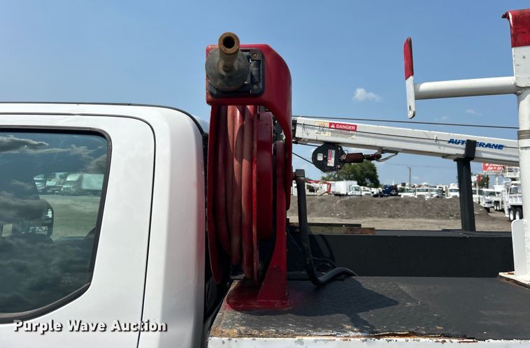 image for item EG0883 2017 Ford F450 Super Duty SuperCab utility / service truck