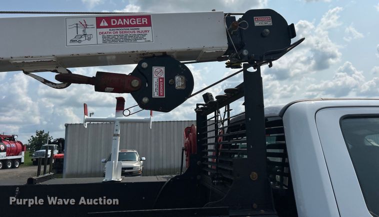 image for item EG0883 2017 Ford F450 Super Duty SuperCab utility / service truck