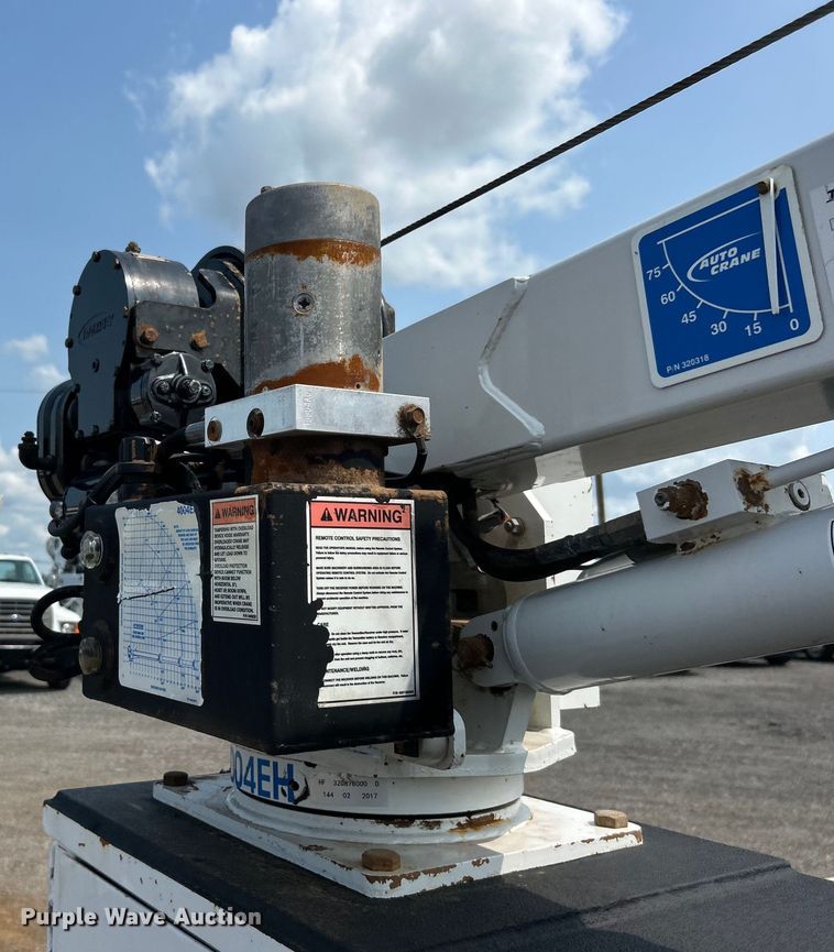 image for item EG0883 2017 Ford F450 Super Duty SuperCab utility / service truck