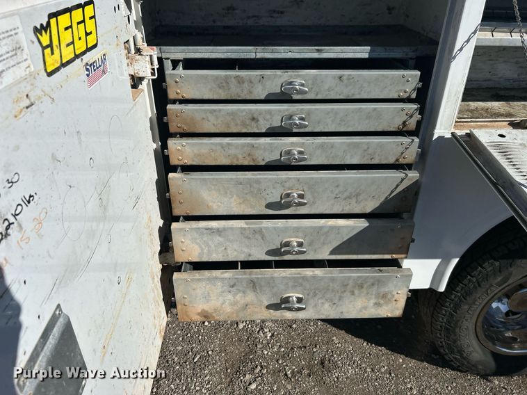 image for item EG1232 2017 Ford F350 Super Duty SuperCab utility bed pickup truck