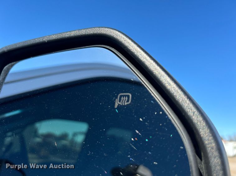 image for item EG1232 2017 Ford F350 Super Duty SuperCab utility bed pickup truck