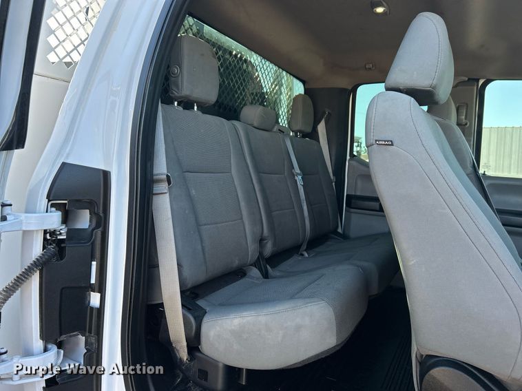 image for item EG1232 2017 Ford F350 Super Duty SuperCab utility bed pickup truck