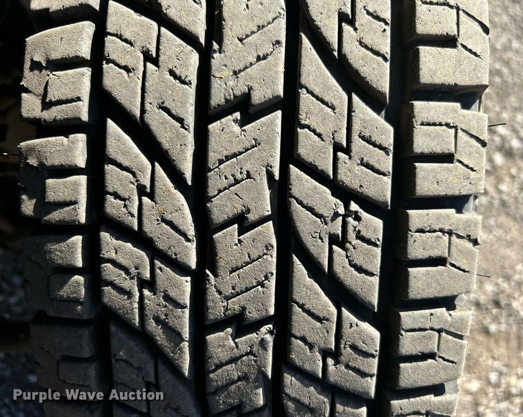 image for item EG1232 2017 Ford F350 Super Duty SuperCab utility bed pickup truck