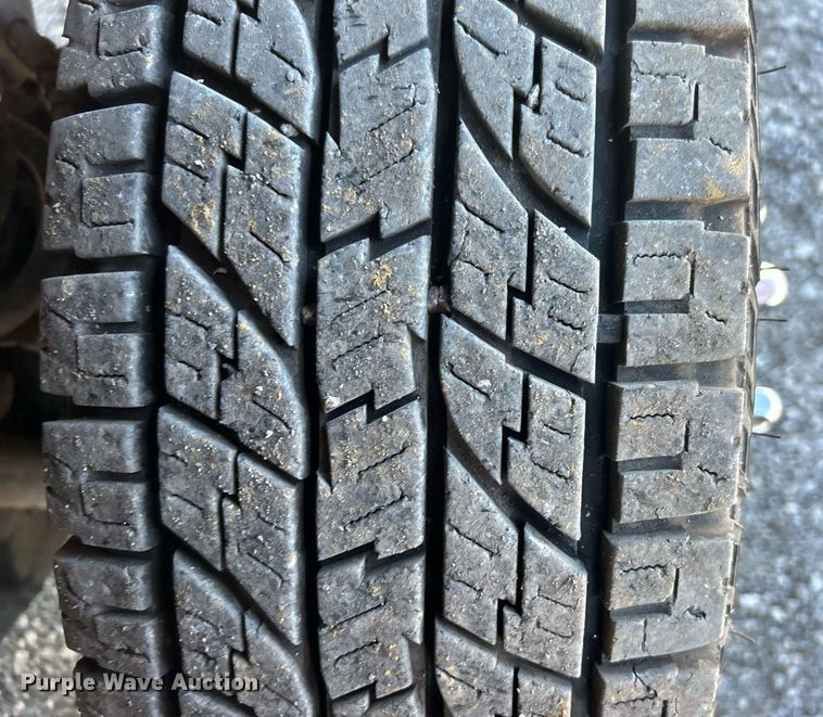 image for item EG1232 2017 Ford F350 Super Duty SuperCab utility bed pickup truck