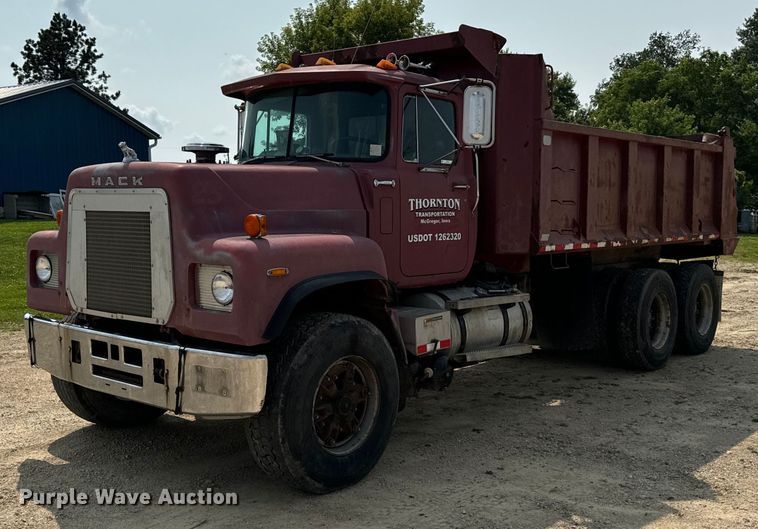image for item EH4341 1987 Mack RS686LS dump truck