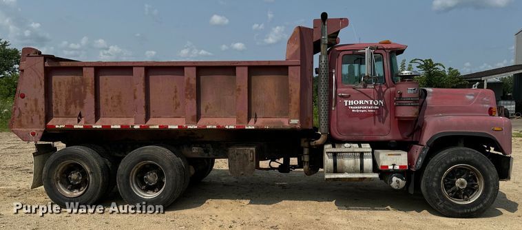image for item EH4341 1987 Mack RS686LS dump truck
