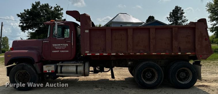 image for item EH4341 1987 Mack RS686LS dump truck