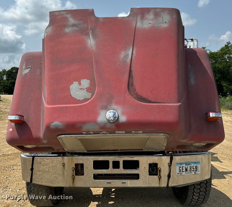 image for item EH4341 1987 Mack RS686LS dump truck