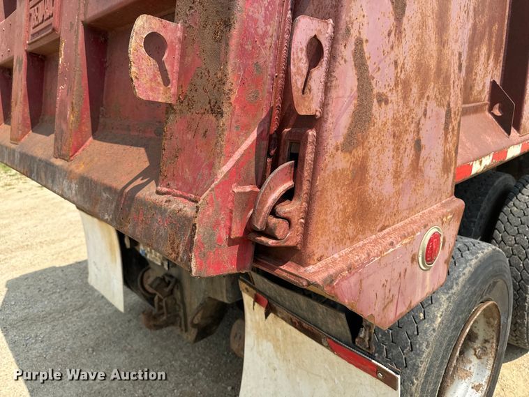 image for item EH4341 1987 Mack RS686LS dump truck