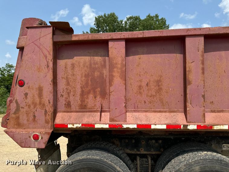 image for item EH4341 1987 Mack RS686LS dump truck