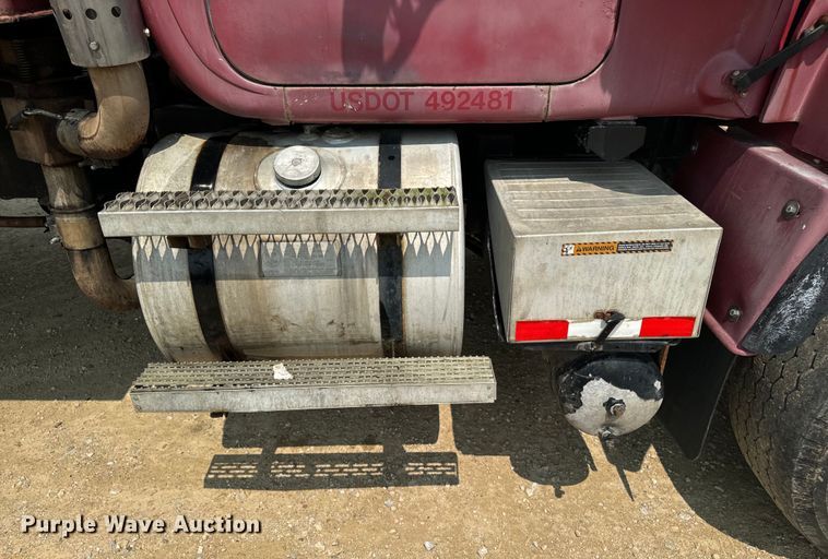 image for item EH4341 1987 Mack RS686LS dump truck