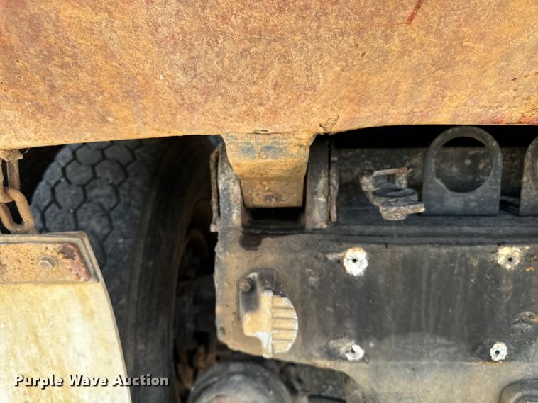 image for item EH4341 1987 Mack RS686LS dump truck