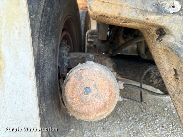 image for item EH4341 1987 Mack RS686LS dump truck