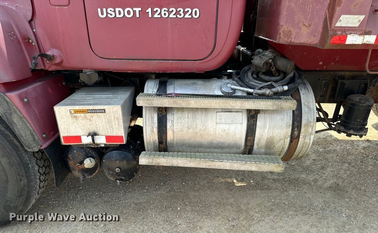 image for item EH4341 1987 Mack RS686LS dump truck