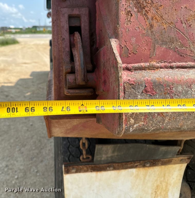 image for item EH4341 1987 Mack RS686LS dump truck