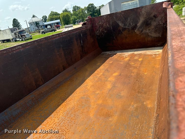 image for item EH4341 1987 Mack RS686LS dump truck