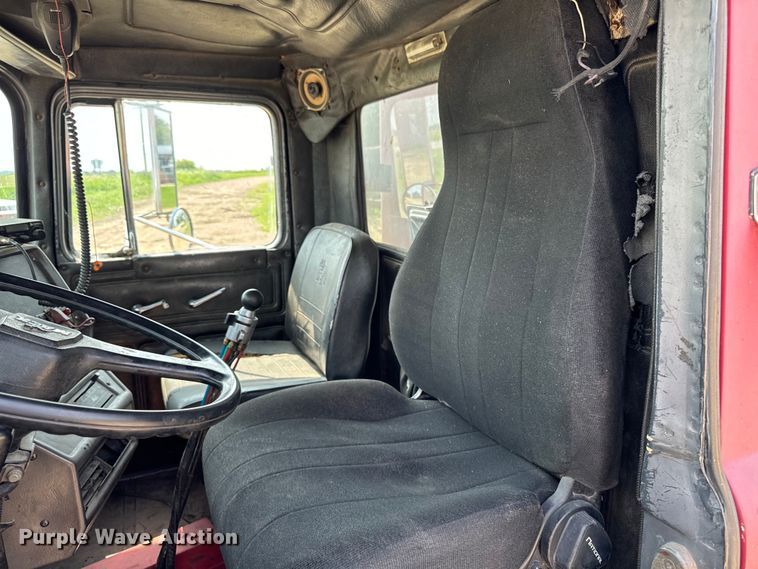 image for item EH4341 1987 Mack RS686LS dump truck