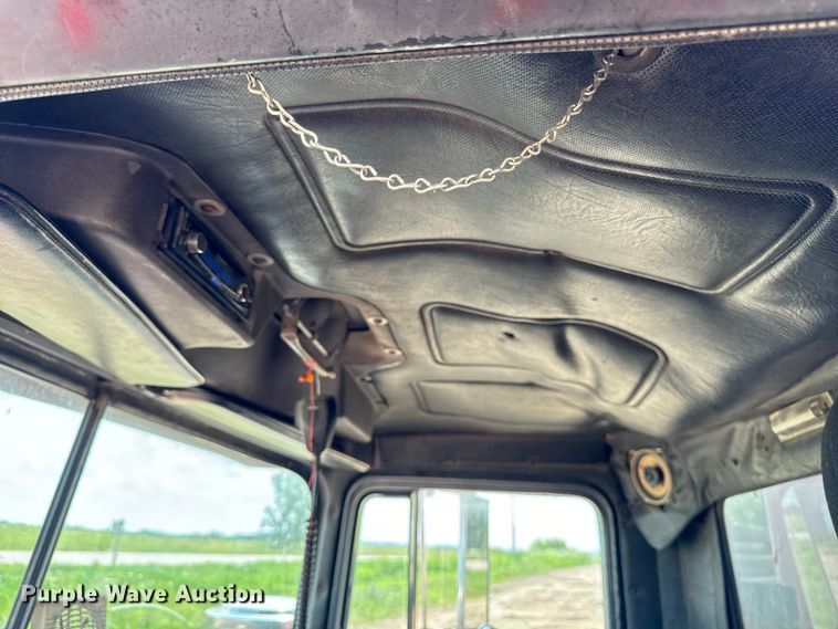 image for item EH4341 1987 Mack RS686LS dump truck