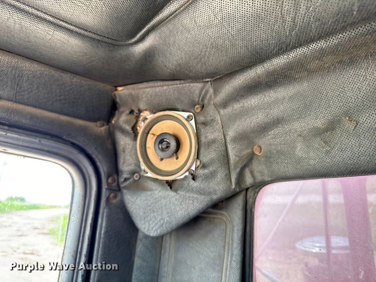 image for item EH4341 1987 Mack RS686LS dump truck