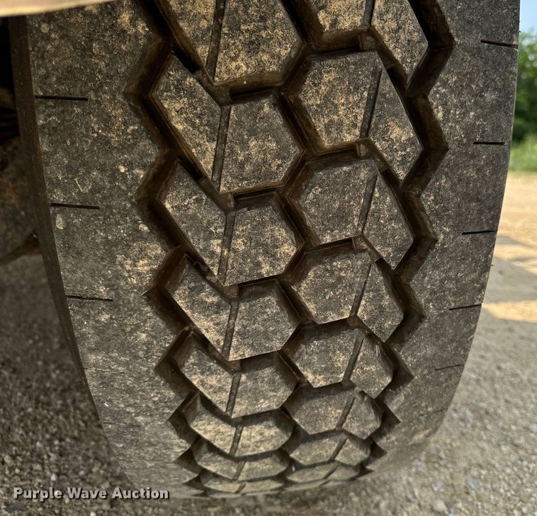 image for item EH4341 1987 Mack RS686LS dump truck