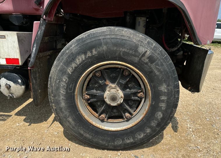 image for item EH4341 1987 Mack RS686LS dump truck