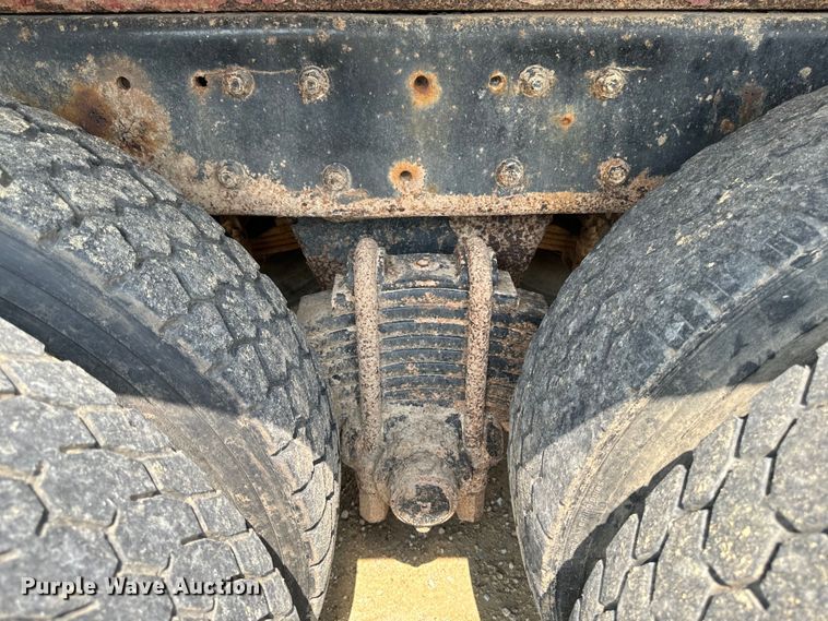 image for item EH4341 1987 Mack RS686LS dump truck