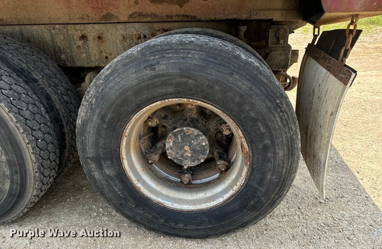 image for item EH4341 1987 Mack RS686LS dump truck